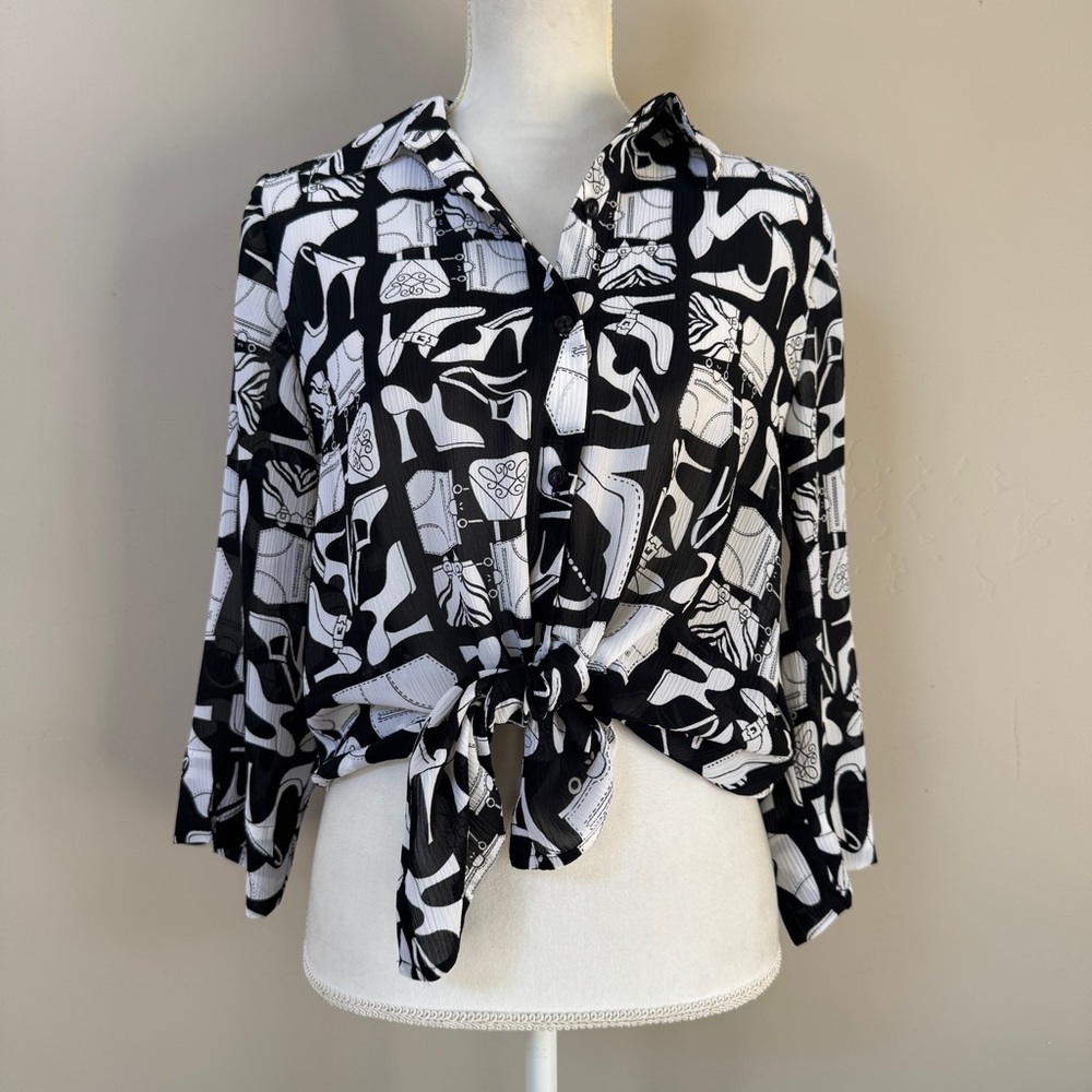 Alfred Dunner shoes purses accessories novelty print button down blouse 10